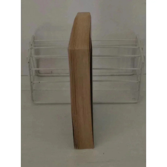 Love Inspired Christmas on the Run‎ Book - Picture 4 of 5